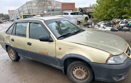 Daewoo Nexia I рестайлинг, 2010 год, 100 000 рублей, 3 фотография