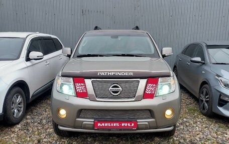 Nissan Pathfinder, 2012 год, 2 100 000 рублей, 1 фотография