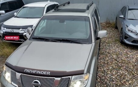 Nissan Pathfinder, 2012 год, 2 100 000 рублей, 3 фотография