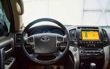 Toyota Land Cruiser 200, 2011 год, 3 395 000 рублей, 10 фотография