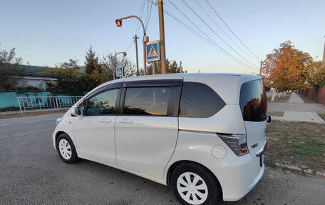 Honda Freed I, 2013 год, 1 289 000 рублей, 3 фотография