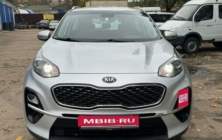 KIA Sportage IV рестайлинг, 2018 год, 2 050 000 рублей, 3 фотография