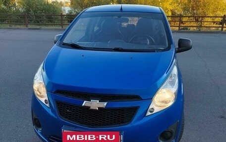 Chevrolet Spark III, 2013 год, 820 000 рублей, 2 фотография