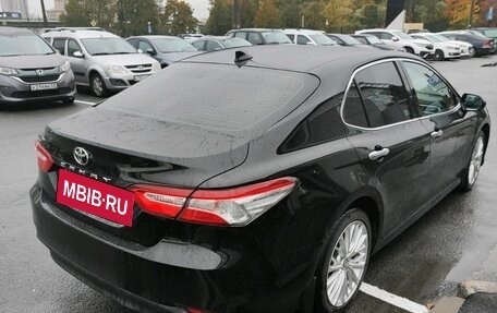 Toyota Camry, 2018 год, 3 000 000 рублей, 3 фотография