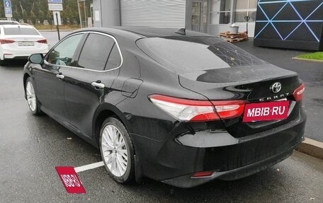 Toyota Camry, 2018 год, 3 000 000 рублей, 4 фотография