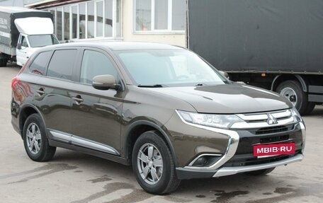 Mitsubishi Outlander III рестайлинг 3, 2018 год, 2 299 000 рублей, 3 фотография