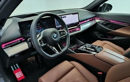 BMW 5 серия, 2023 год, 11 000 000 рублей, 17 фотография