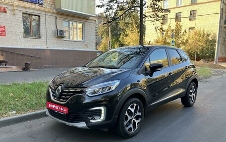 Renault Kaptur I рестайлинг, 2020 год, 1 650 000 рублей, 1 фотография