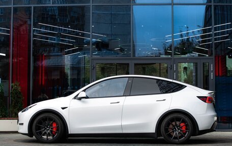 Tesla Model Y I, 2022 год, 6 000 000 рублей, 2 фотография