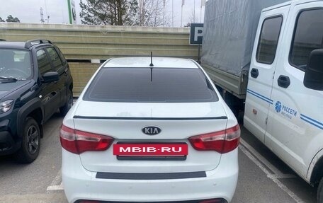 KIA Rio III рестайлинг, 2013 год, 900 000 рублей, 6 фотография