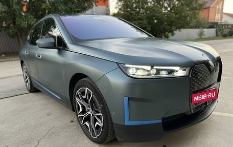 BMW iX, 2021 год, 7 000 000 рублей, 4 фотография