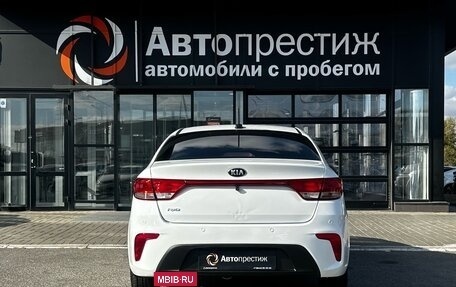 KIA Rio IV, 2018 год, 1 300 000 рублей, 6 фотография