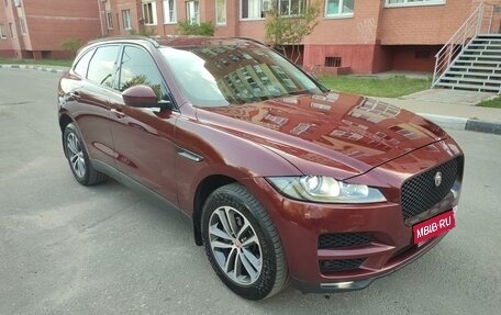 Jaguar F-Pace, 2017 год, 2 440 000 рублей, 1 фотография