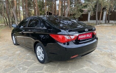 Hyundai Sonata VI, 2011 год, 1 400 000 рублей, 8 фотография