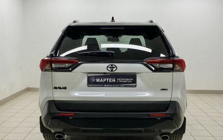 Toyota RAV4, 2019 год, 4 200 000 рублей, 5 фотография