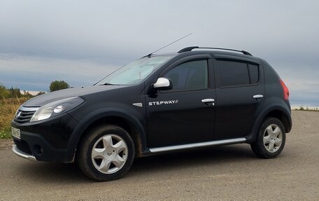 Renault Sandero I, 2013 год, 800 000 рублей, 1 фотография