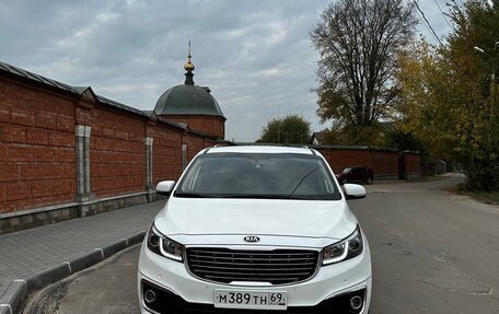 KIA Carnival III, 2017 год, 3 400 000 рублей, 8 фотография