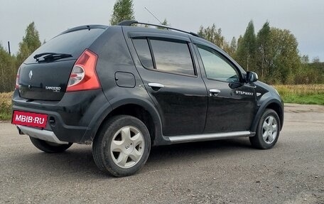 Renault Sandero I, 2013 год, 800 000 рублей, 3 фотография