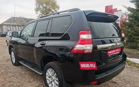 Toyota Land Cruiser Prado 150 рестайлинг 2, 2015 год, 4 050 000 рублей, 6 фотография