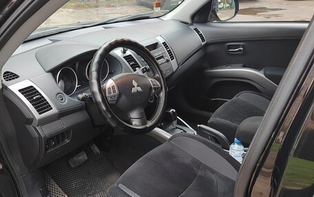 Mitsubishi Outlander III рестайлинг 3, 2012 год, 1 500 000 рублей, 5 фотография