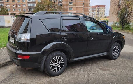 Mitsubishi Outlander III рестайлинг 3, 2012 год, 1 500 000 рублей, 3 фотография