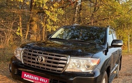 Toyota Land Cruiser 200, 2013 год, 4 800 000 рублей, 6 фотография