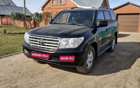 Toyota Land Cruiser 200, 2010 год, 2 600 000 рублей, 7 фотография