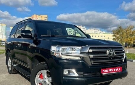 Toyota Land Cruiser 200, 2016 год, 5 740 000 рублей, 1 фотография