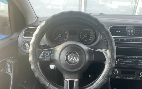 Volkswagen Polo VI (EU Market), 2011 год, 650 000 рублей, 10 фотография