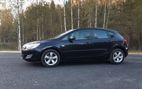 Opel Astra J, 2012 год, 930 000 рублей, 2 фотография