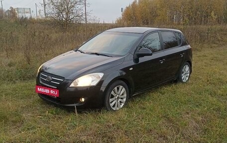 KIA cee'd I рестайлинг, 2008 год, 680 000 рублей, 2 фотография