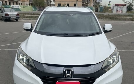 Honda Vezel, 2014 год, 1 650 000 рублей, 4 фотография