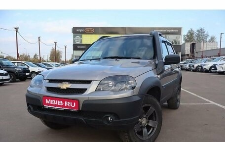 Chevrolet Niva I рестайлинг, 2019 год, 985 000 рублей, 1 фотография