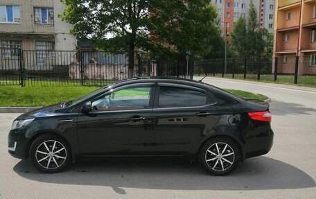 KIA Rio III рестайлинг, 2013 год, 1 000 000 рублей, 8 фотография