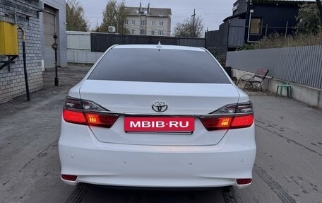 Toyota Camry, 2018 год, 2 050 000 рублей, 6 фотография