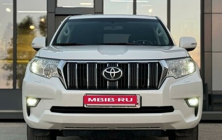 Toyota Land Cruiser Prado 150 рестайлинг 2, 2020 год, 6 200 000 рублей, 13 фотография