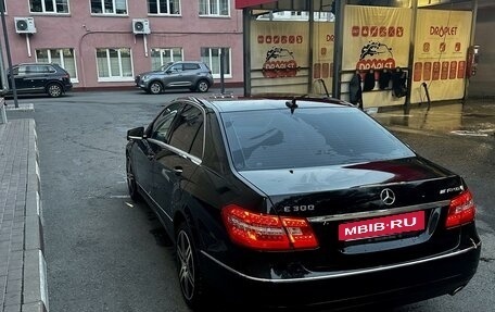 Mercedes-Benz E-Класс, 2010 год, 1 660 000 рублей, 5 фотография