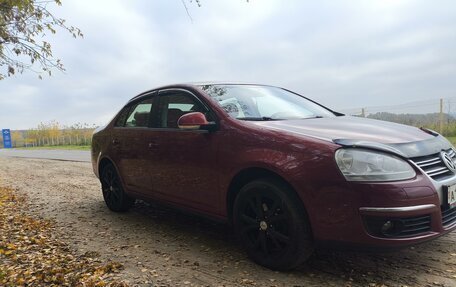 Volkswagen Jetta VI, 2010 год, 620 000 рублей, 2 фотография