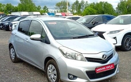 Toyota Vitz, 2013 год, 748 000 рублей, 1 фотография