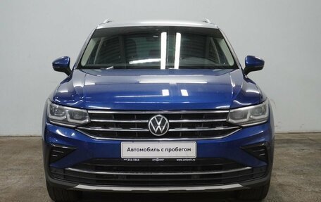 Volkswagen Tiguan II, 2021 год, 3 600 000 рублей, 2 фотография