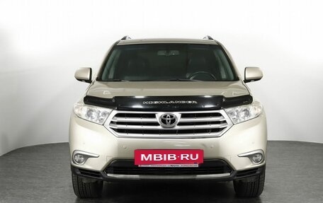 Toyota Highlander III, 2012 год, 2 100 000 рублей, 2 фотография