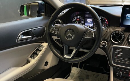 Mercedes-Benz GLA, 2016 год, 2 490 000 рублей, 13 фотография