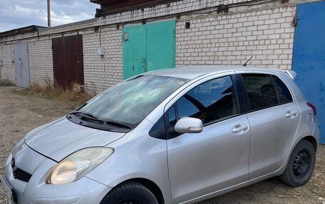 Toyota Vitz, 2010 год, 600 000 рублей, 3 фотография