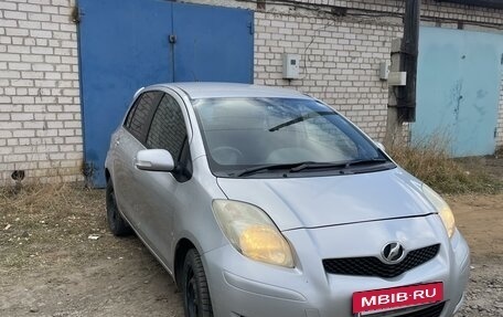 Toyota Vitz, 2010 год, 600 000 рублей, 4 фотография