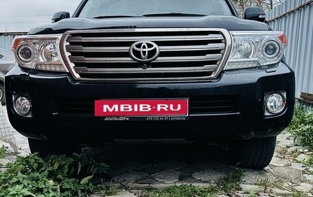 Toyota Land Cruiser 200, 2013 год, 4 650 000 рублей, 2 фотография