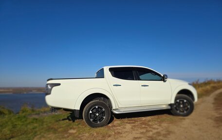 Mitsubishi L200 IV рестайлинг, 2017 год, 2 550 000 рублей, 4 фотография