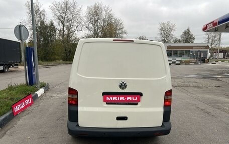 Volkswagen Transporter T5 рестайлинг, 2007 год, 930 000 рублей, 3 фотография