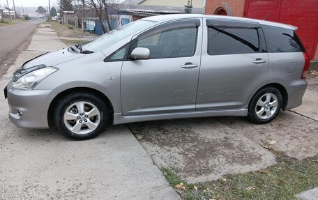 Toyota Wish II, 2005 год, 1 100 000 рублей, 1 фотография