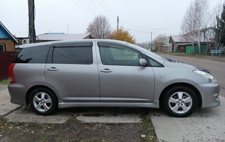 Toyota Wish II, 2005 год, 1 100 000 рублей, 2 фотография