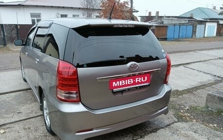 Toyota Wish II, 2005 год, 1 100 000 рублей, 8 фотография